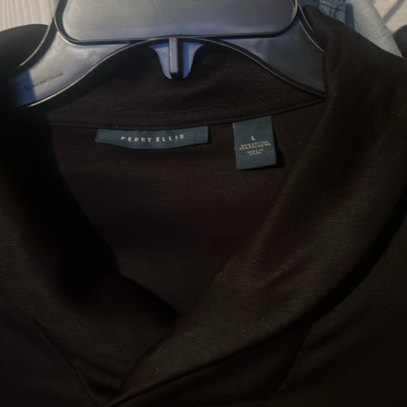 Perry Ellis blk sweater - Picture 3 of 3